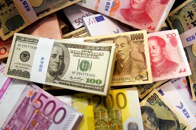 دلار از مرز ۲۶۳ هزار تومان گذشت؛ ثبت رکورد تاریخی جدید