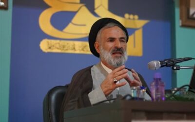 دولت اسلامی باید در کنار مردم و با تکیه بر مبانی دینی عمل کند
